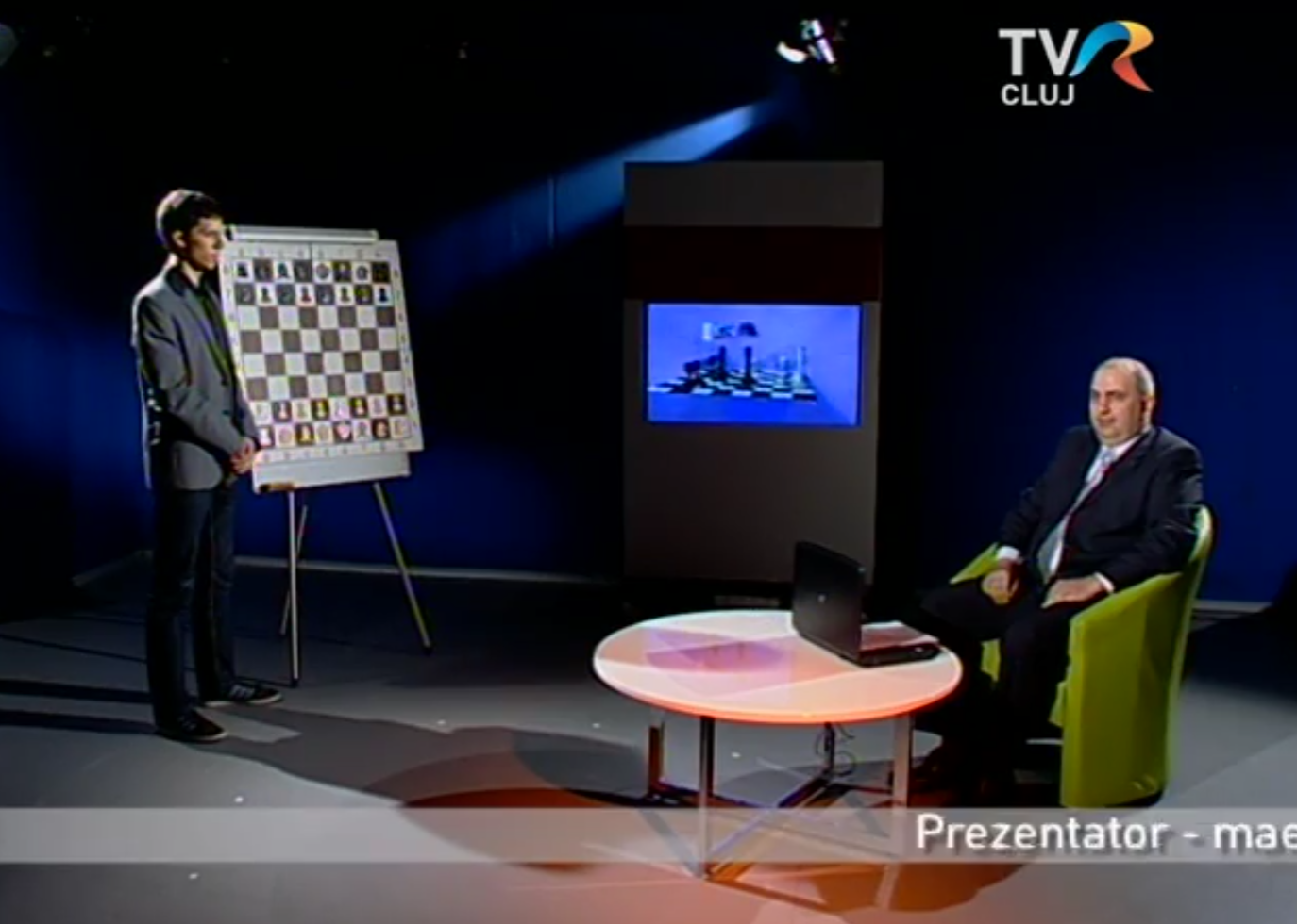 O noua serie de emisiuni Regi si Pioni pe TVR Cluj